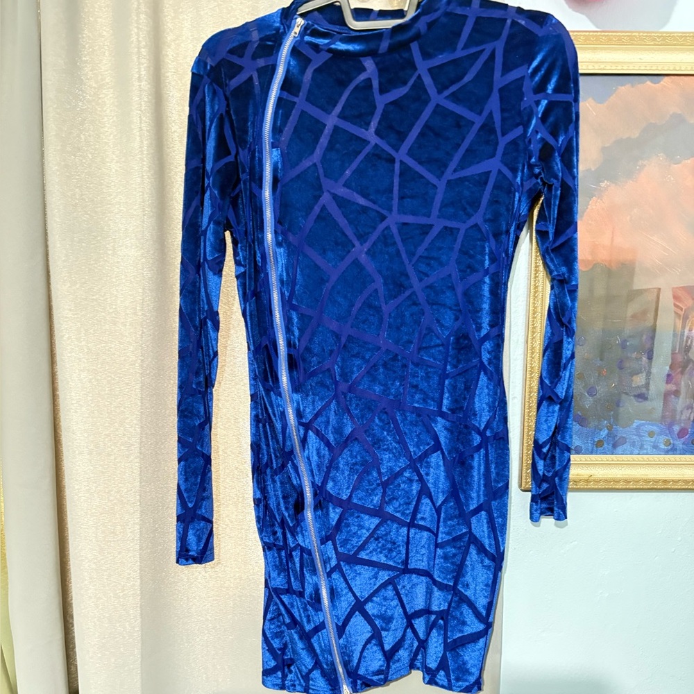 Blue Velvet Long Sleeve Dress